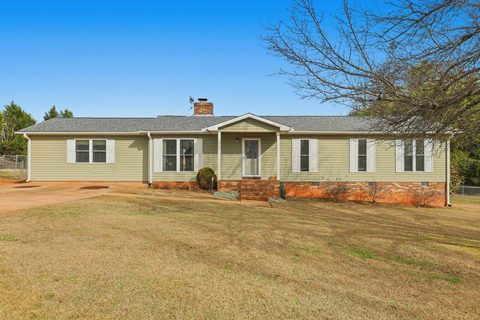 6404 Greenfield Drive sold home in North Woodfield, Spartanburg, SC