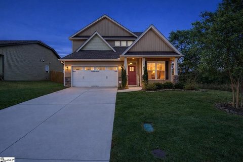 337 Barnhill Court active home in Forest Ridge, Greenville, SC