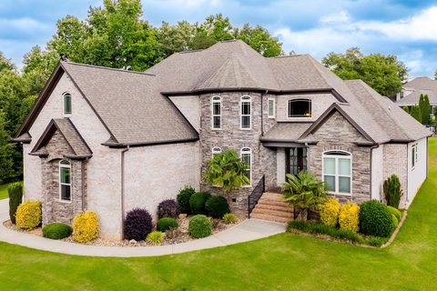740 N Alamosa Drive sold home in Canyon Creek, Boiling Springs, SC
