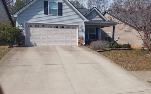 184 Dellwood Drive sold home in Hawk Creek North, Spartanburg, SC