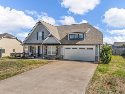 757 Berry Road active home in Turner Farms, Boiling Springs, SC