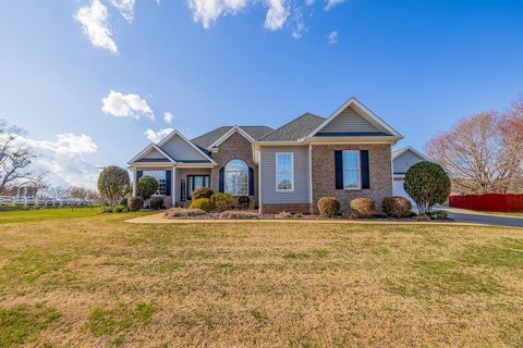 309 Saddlers Run sold home in Saddlers Walk, Chesnee, SC