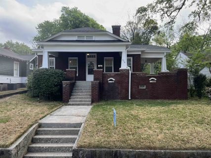 479 Peronneau St