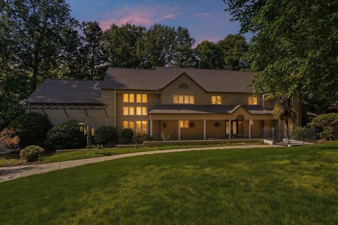 Homes in Deer Track Est, Roebuck