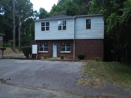 164 N Cleveland Park Dr Drive active home in Cleveland Park, Spartanburg, SC
