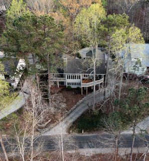 47 Gulf Stream Lane active home in Keowee Key, Salem, SC