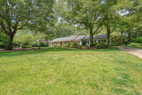 301 Dunbarton Court pending home in Calhoun Lakes, Spartanburg, SC