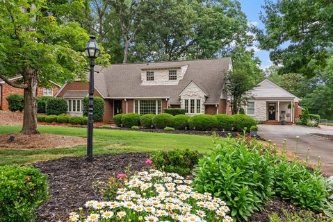 300 Lake Forest Dr sold home in Pierce Acres, Spartanburg, SC