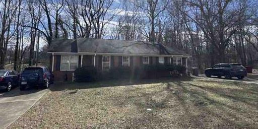 109 Colebrook Court sold multi-family property in Laurelwood, Boiling Springs, SC