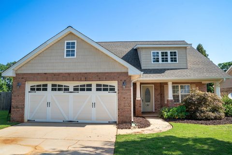 436 W Rustling Leaves Lane sold home in Four Seasons, Roebuck, SC