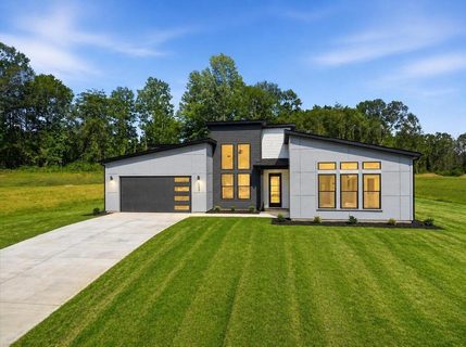 Homes in Innova Estates, Inman