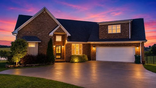 105 N Stallion Dr pending home in Farm Lake, Cowpens, SC