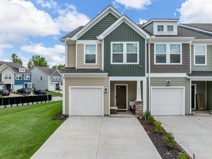 1215 Cherry Orchard active townhome in Tyger Ridge, Moore, SC