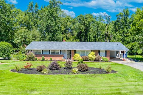 A home in Woodland Hgts