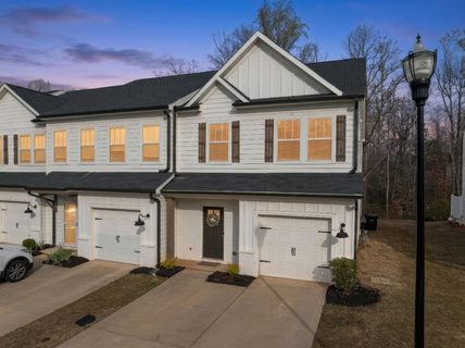 100 Grey Oak Trail active home in Branchwood, Greer, SC