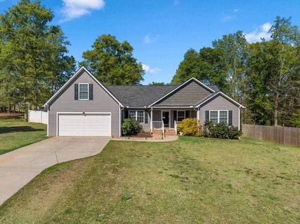 108 Butternut Road active home in Meadowind Farms, Spartanburg, SC