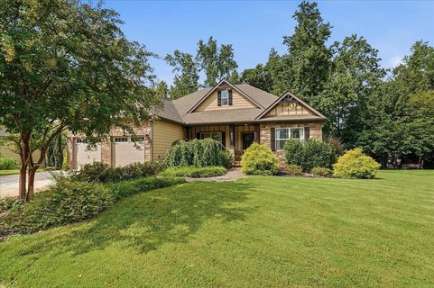 3044 English Cottage Way active home in The Cottages At Turtle Creek, Boiling Springs, SC