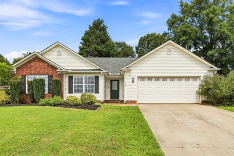 528 Belcher Home Place active home in Evanwood, Boiling Springs, SC