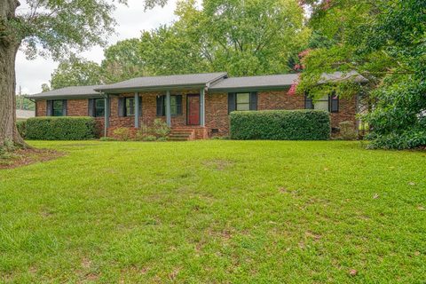 Homes in Mountainbrook, Boiling Springs