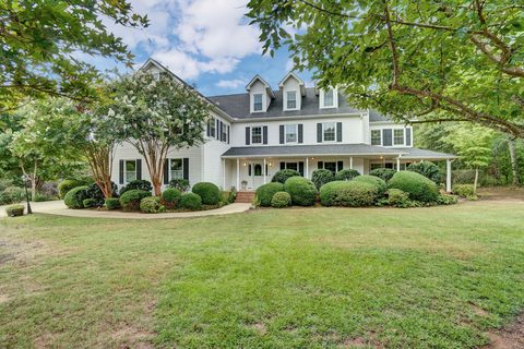 10 Woodsage Court active home in Woodlands, Taylors, SC