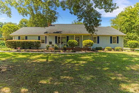 Homes in Chestnut Lake, Inman