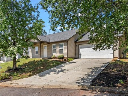 365 Half Rock Circle active home in Riverdale, Lyman, SC