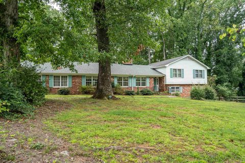 692 Perrin Drive active home in Hillbrook Forest, Spartanburg, SC