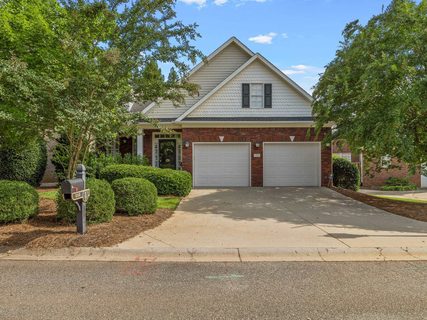 215 Arbours Common Court active home in Arbours Commons, Spartanburg, SC