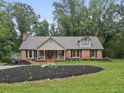 Homes in Rollingwood, Easley