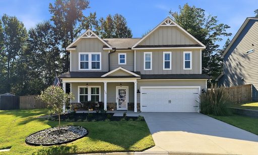 120 Marshfield Trail active home in Ivy Walk, Simpsonville, SC
