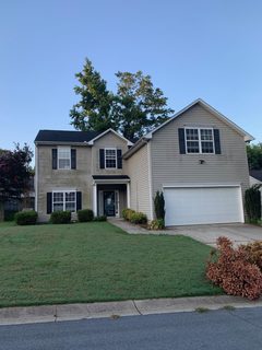 705 Bent Hollow Court active home in Brighton Woods, Moore, SC