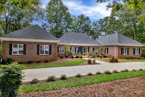 303 Eagles View Drive