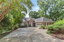 321 Avenue Of Oaks sold home in Anderson, SC