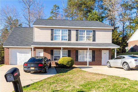 220 Springfield Circle A&B sold multi-family property in Springfield Plantation, Easley, SC
