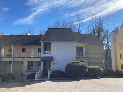 2012 Northlake Drive