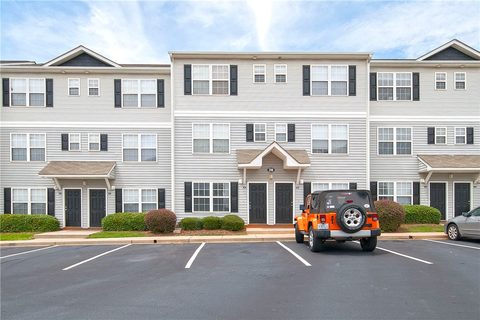 206 Campus Drive Apt C Drive