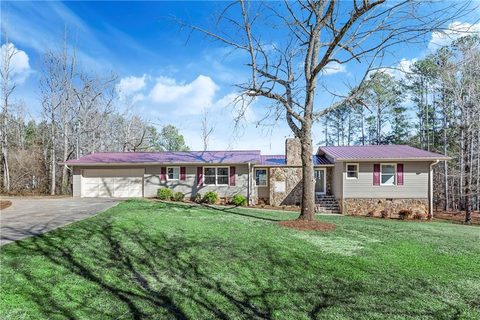 188 Earlestead Drive sold home in Bell Millwoods, Walhalla, SC