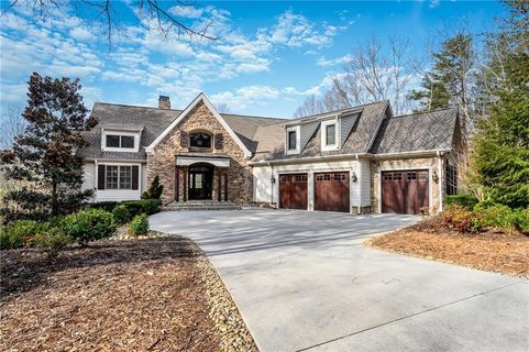 110 Silver Bell Lane