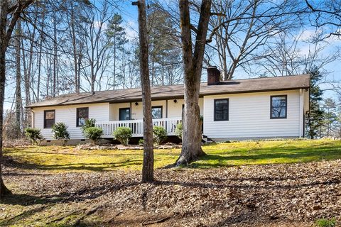 1872 Sequoya Way