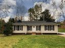 919 S Hillcrest Drive sold home in Seneca, SC