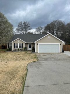 218 Rio Way