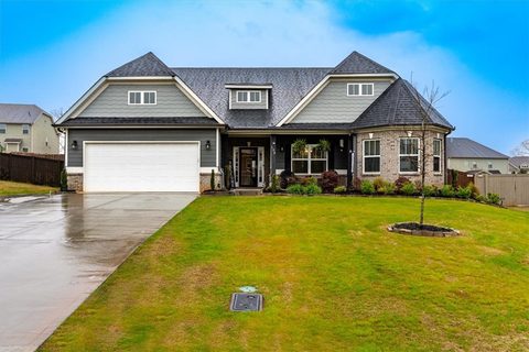 108 Wild Hickory Circle sold home in Enclave At Airy Springs, Easley, SC