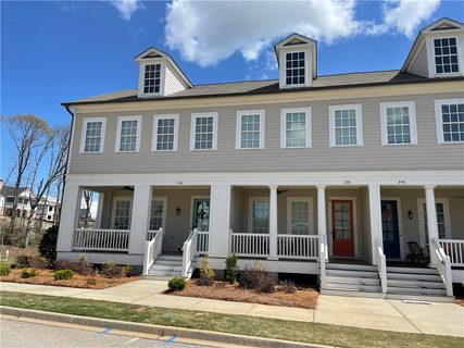 238 Thomas Green Boulevard