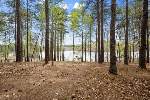 181 Lake Breeze Trail