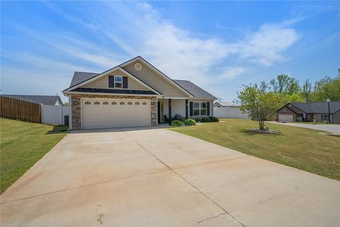 121 Pheasant Ridge
