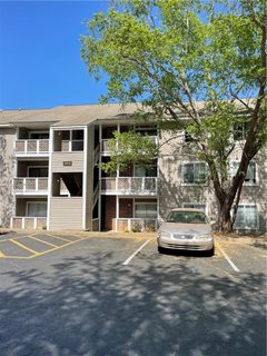 220 Elm Street 332
