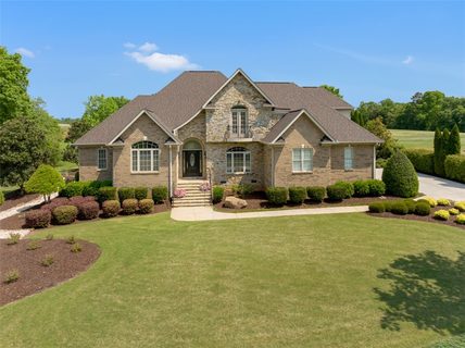 1705 Cross Creek Drive