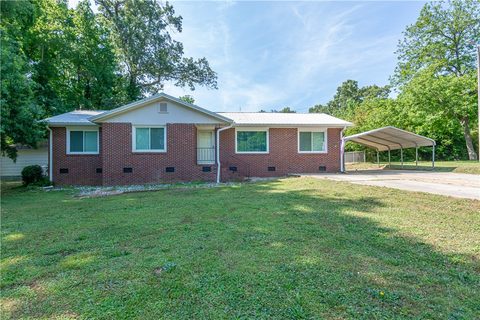 2849 Sunset Forest Road sold home in Sunset Forest, Anderson, SC