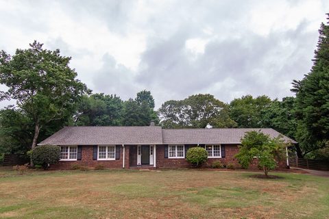107 Kingshill Drive