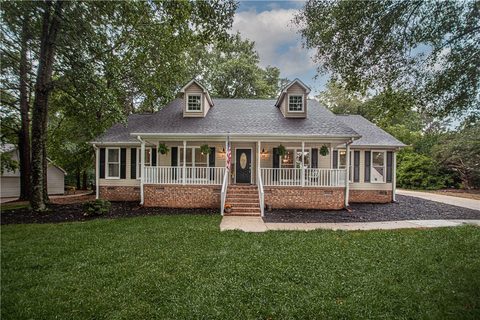 502 Lia Way
